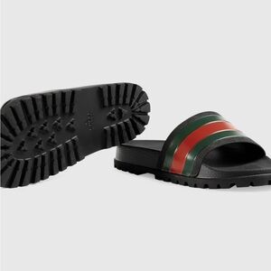 Gucci Men's slide sandal with Web ASO Dakota Johnson